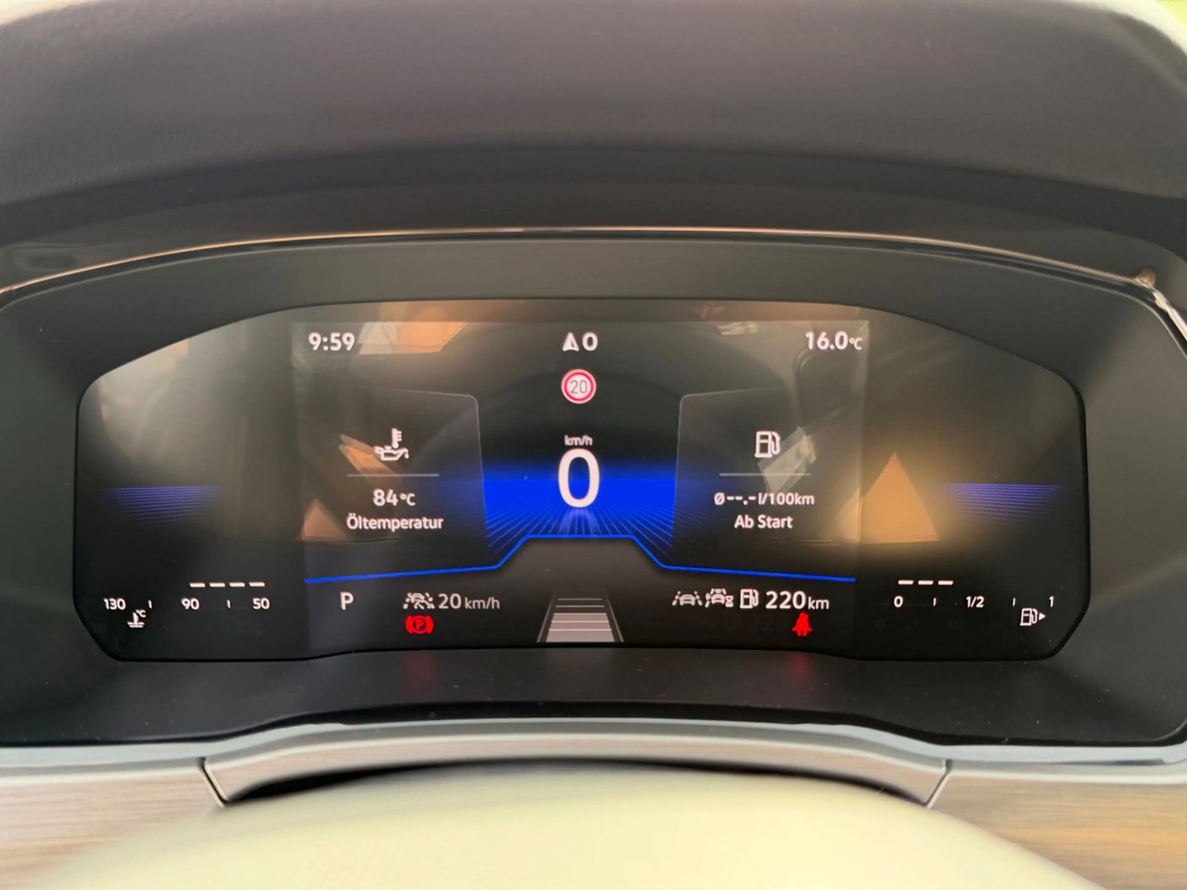 Volkswagen Touran Friends TSI DSG — photo 14