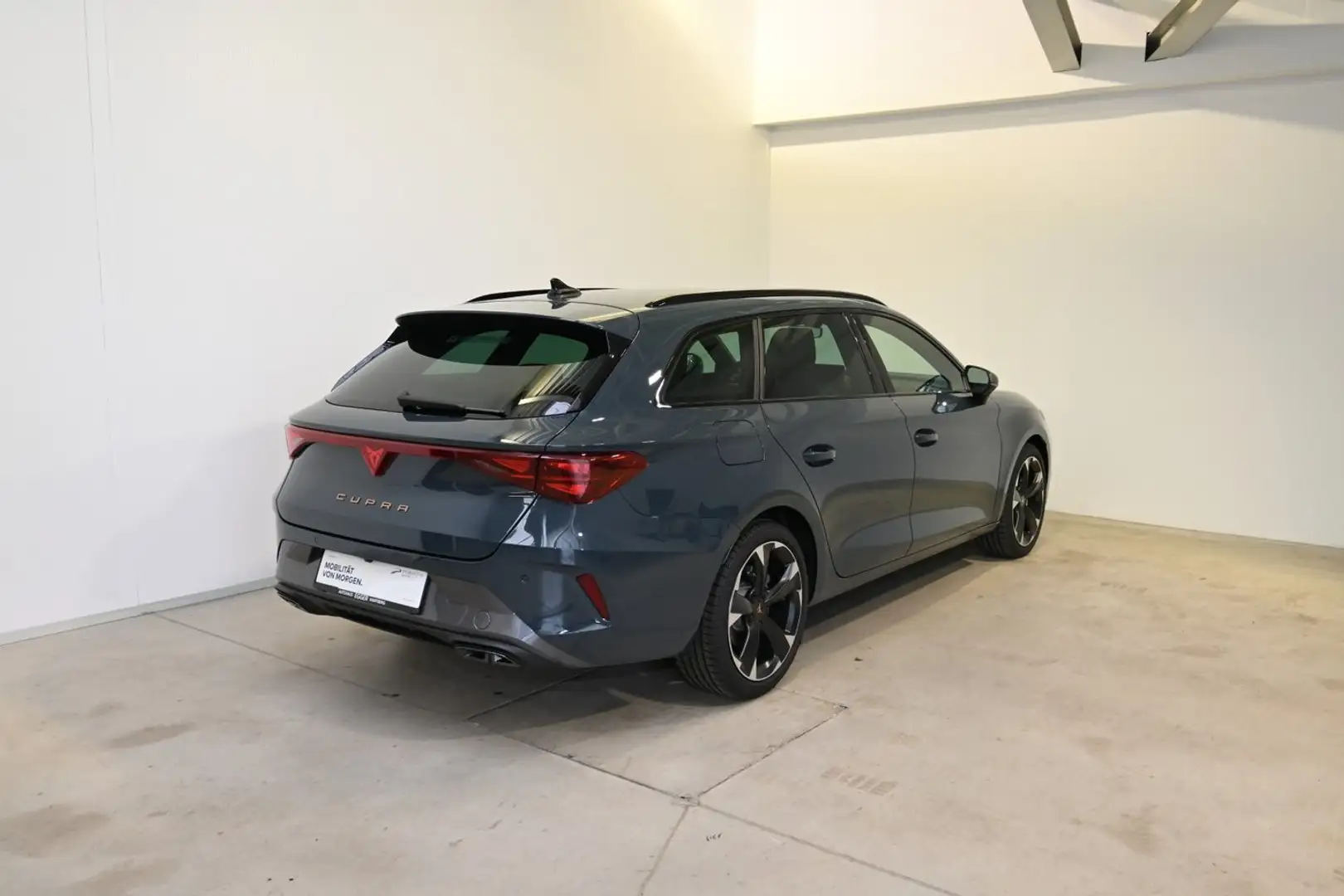 CUPRA Leon 1.5 TSI 150 PS ACT Blau - 2