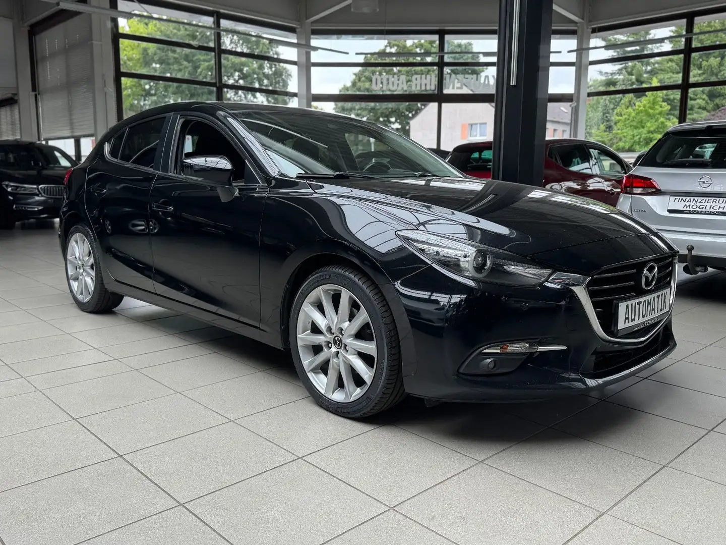 Mazda 3 Lim. 2.2d *Automatik* Sports-Line Negru - 2