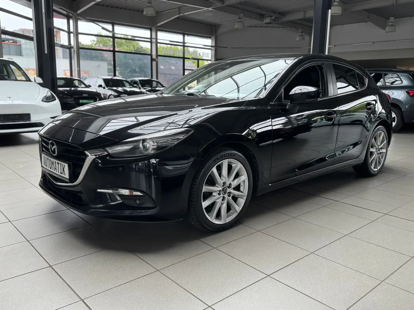 Mazda 3 Lim. 2.2d *Automatik* Sports-Line Negru - 1