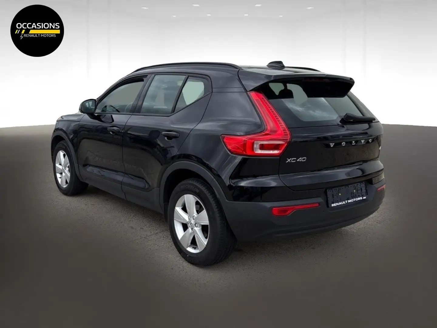 Volvo XC40 XC40 2.0 D3 Momentum Geartronic Negro - 2