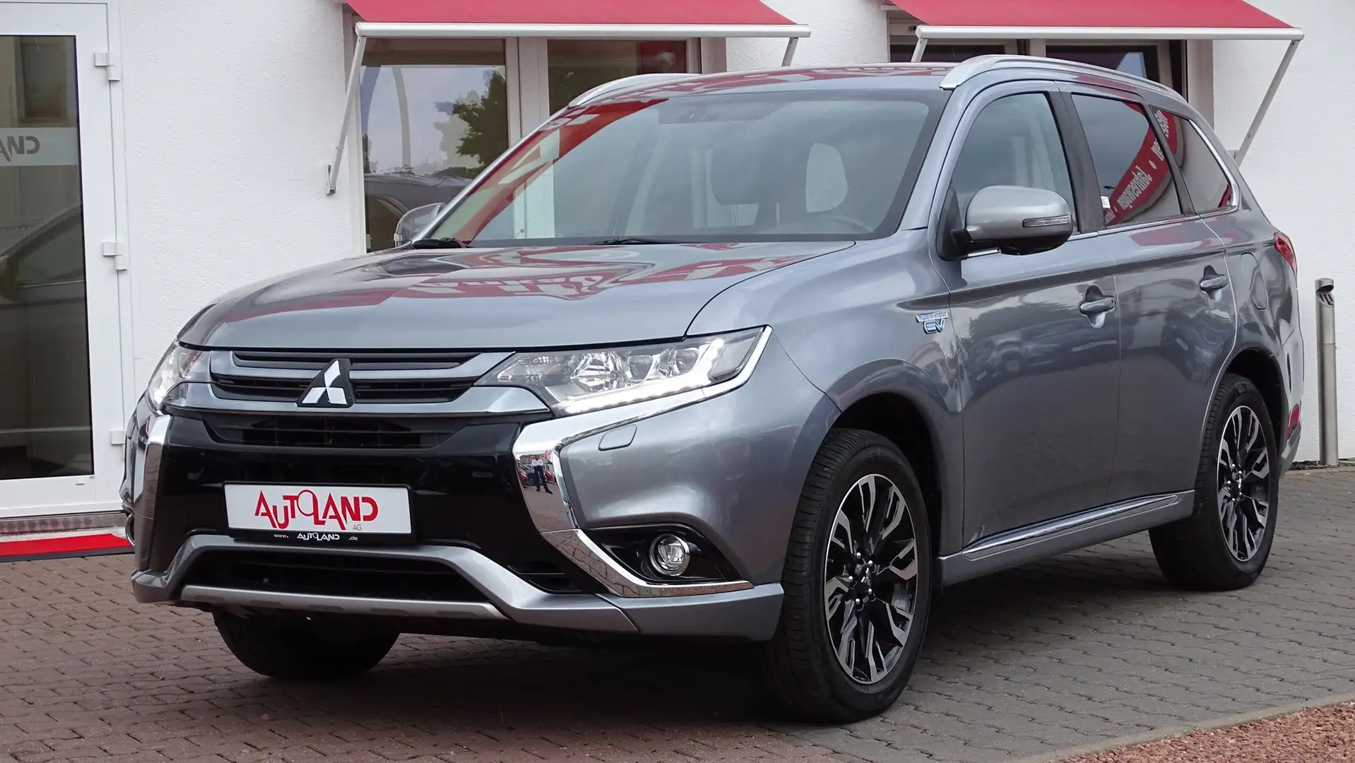 Mitsubishi Outlander 2.0 PHEV 4WD LED AHK 360° Sitzheizung Gris - 2