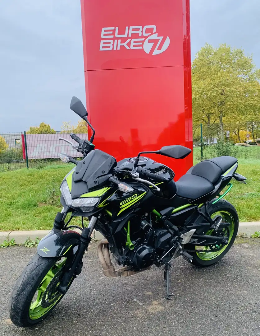 Kawasaki Z 650 Negro - 2