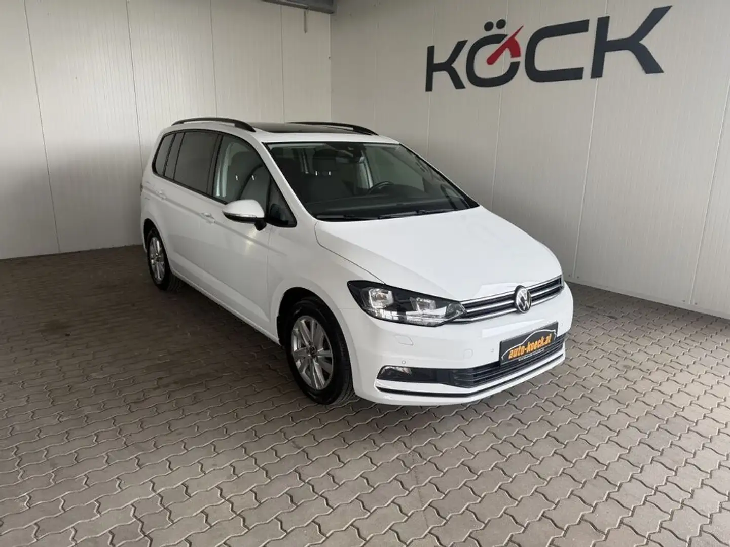 Volkswagen Touran Comfortline BMT Weiß - 1