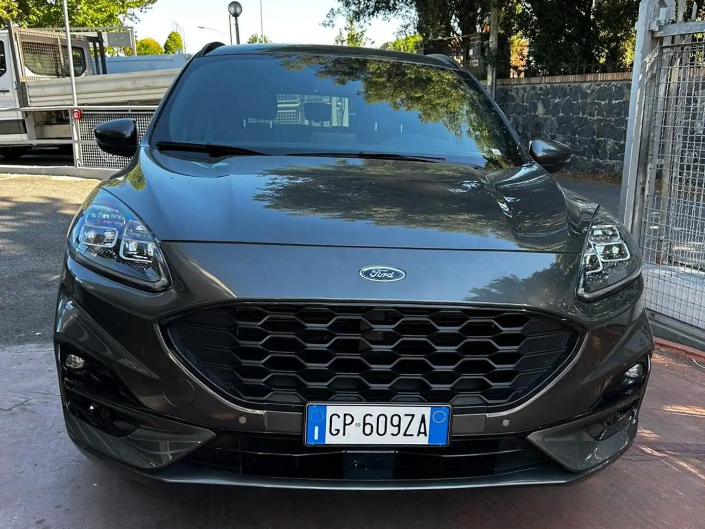 Ford Kuga Kuga 2.5 full hybrid ST-Line X Design 2wd 190cv Grigio - 2