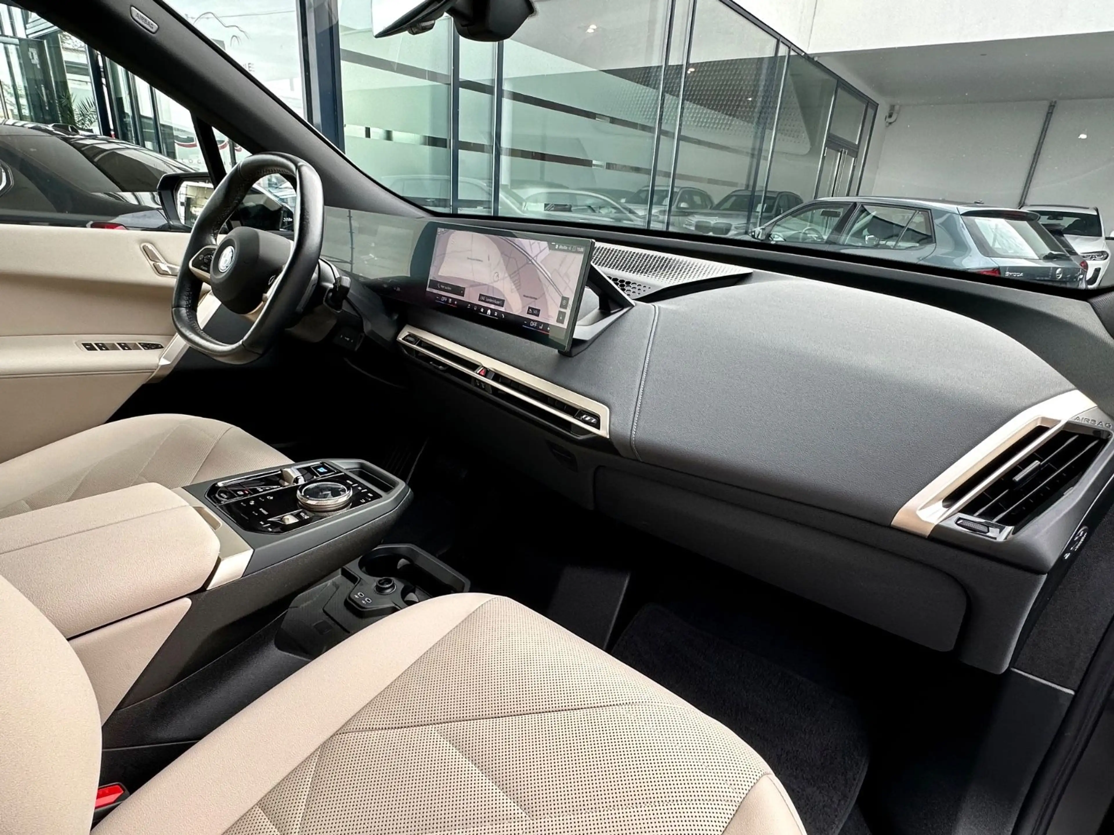 BMW iX xDrive40 Sport | Panorama | Harman/Kardon — photo 12