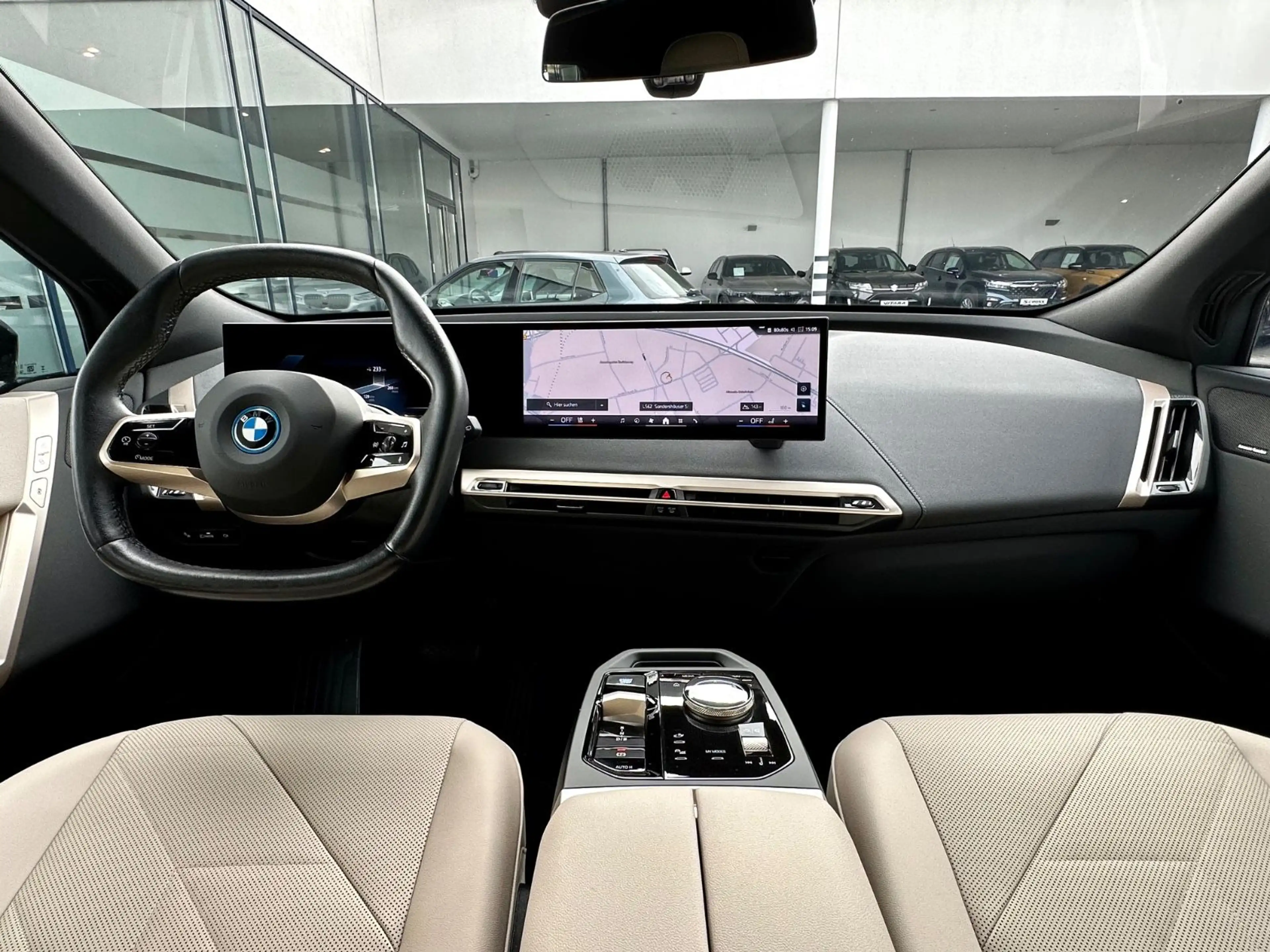 BMW iX xDrive40 Sport | Panorama | Harman/Kardon — photo 11