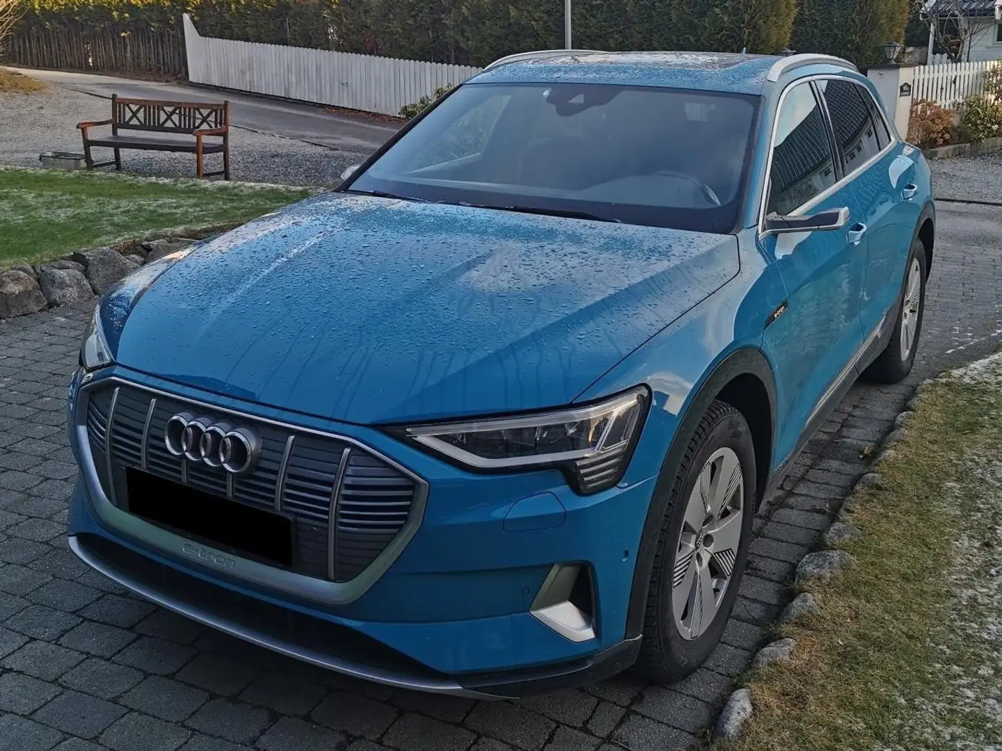Audi e-tron 95 kWh 55 Bleu - 1