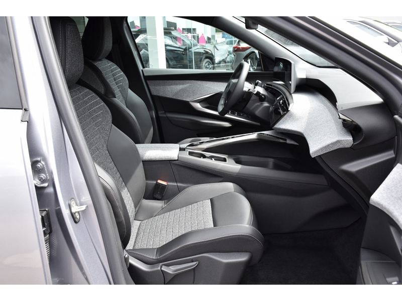 Peugeot 5008 Hybrid 145 Allure e-DCS6 ACC CAM360 JA19 NEUF — photo 7