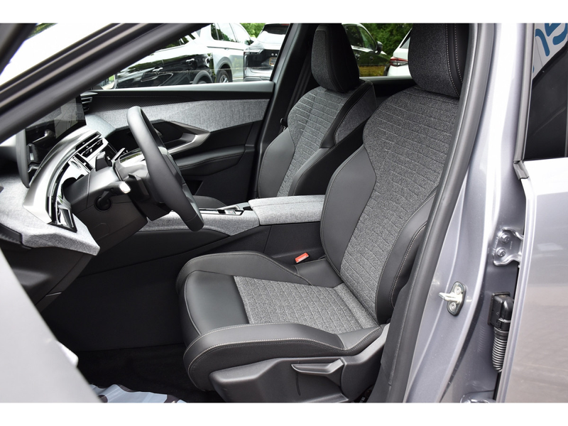 Peugeot 5008 Hybrid 145 Allure e-DCS6 ACC CAM360 JA19 NEUF — photo 6
