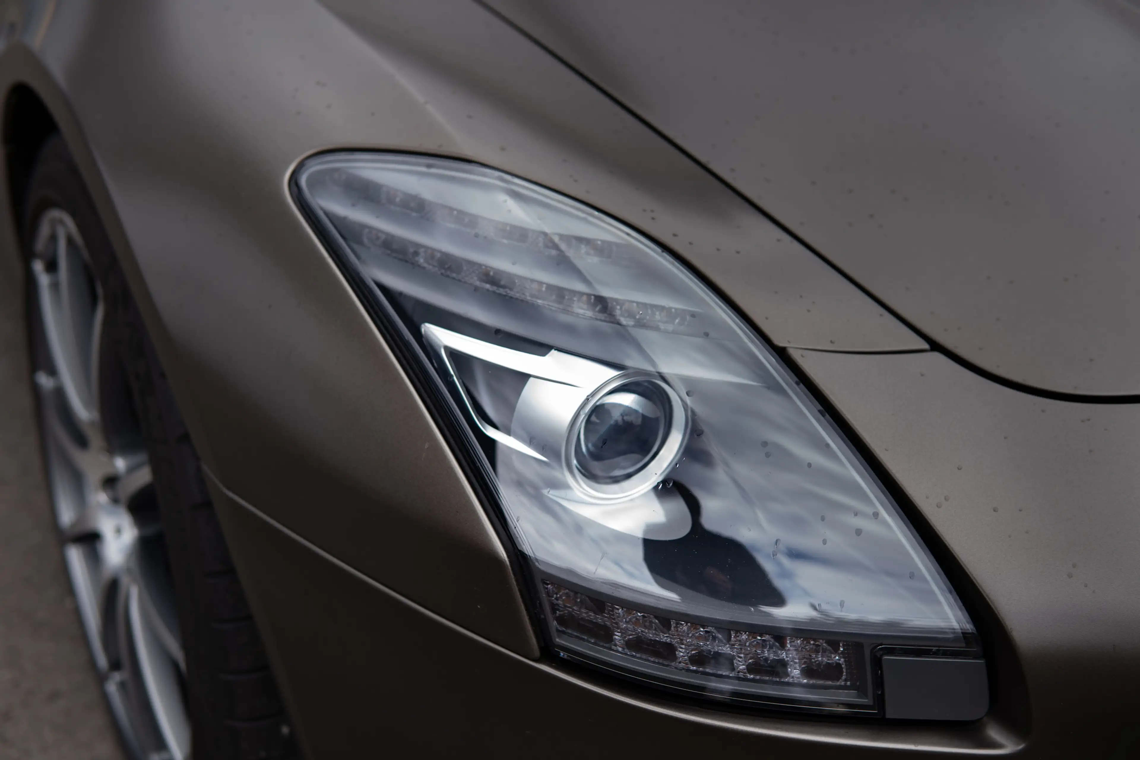 Mercedes-Benz SLS AMG Roadster — photo 8