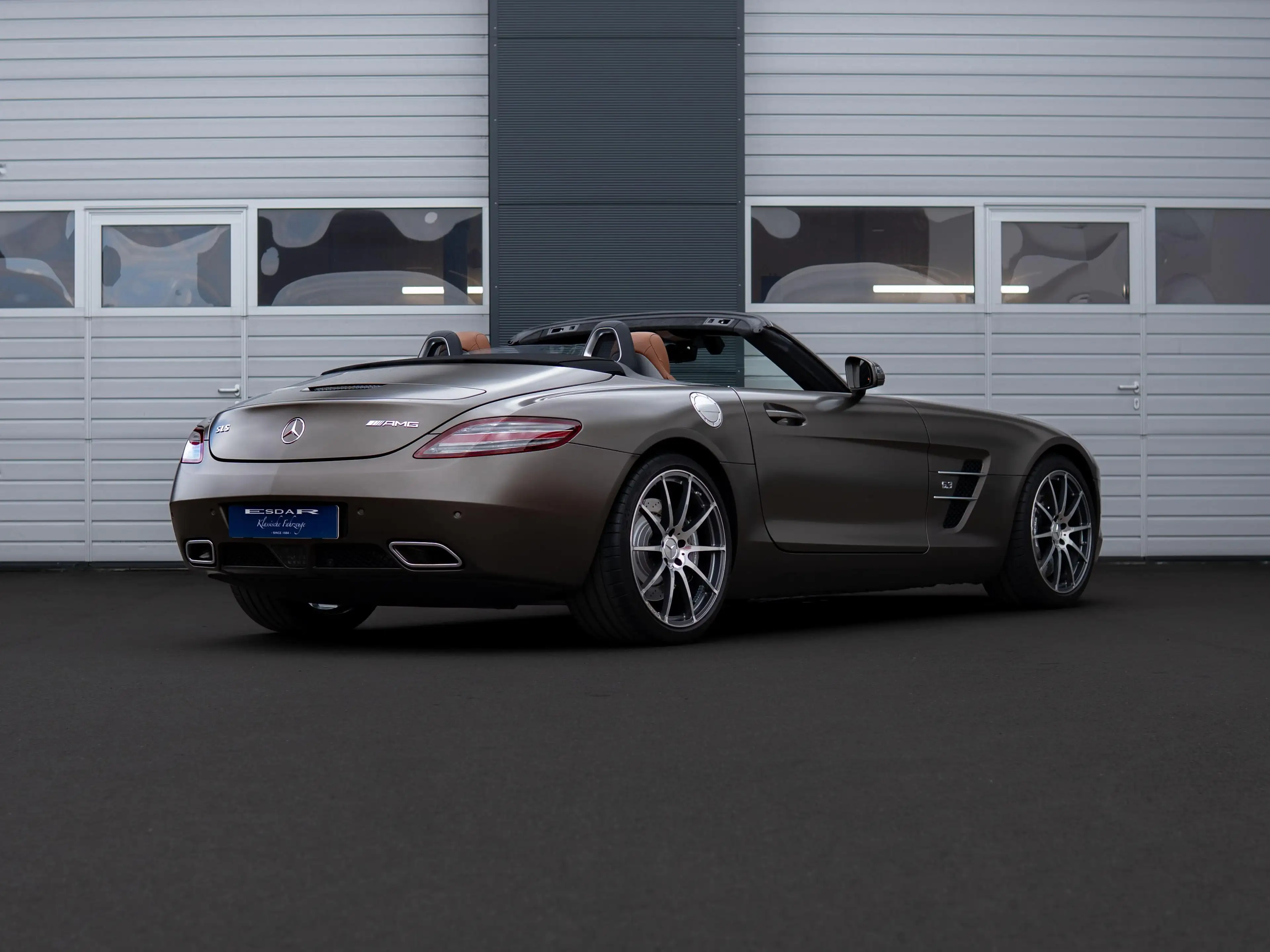 Mercedes-Benz SLS AMG Roadster — photo 3