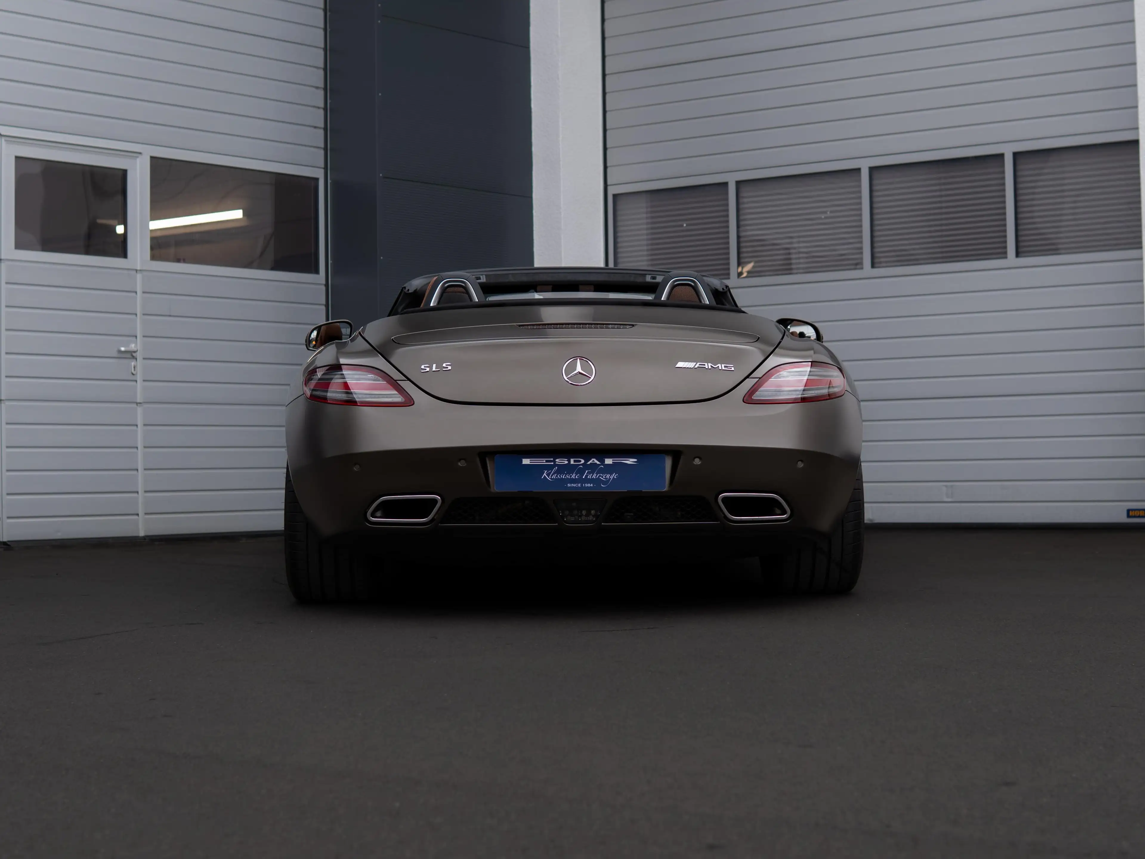 Mercedes-Benz SLS AMG Roadster — photo 13