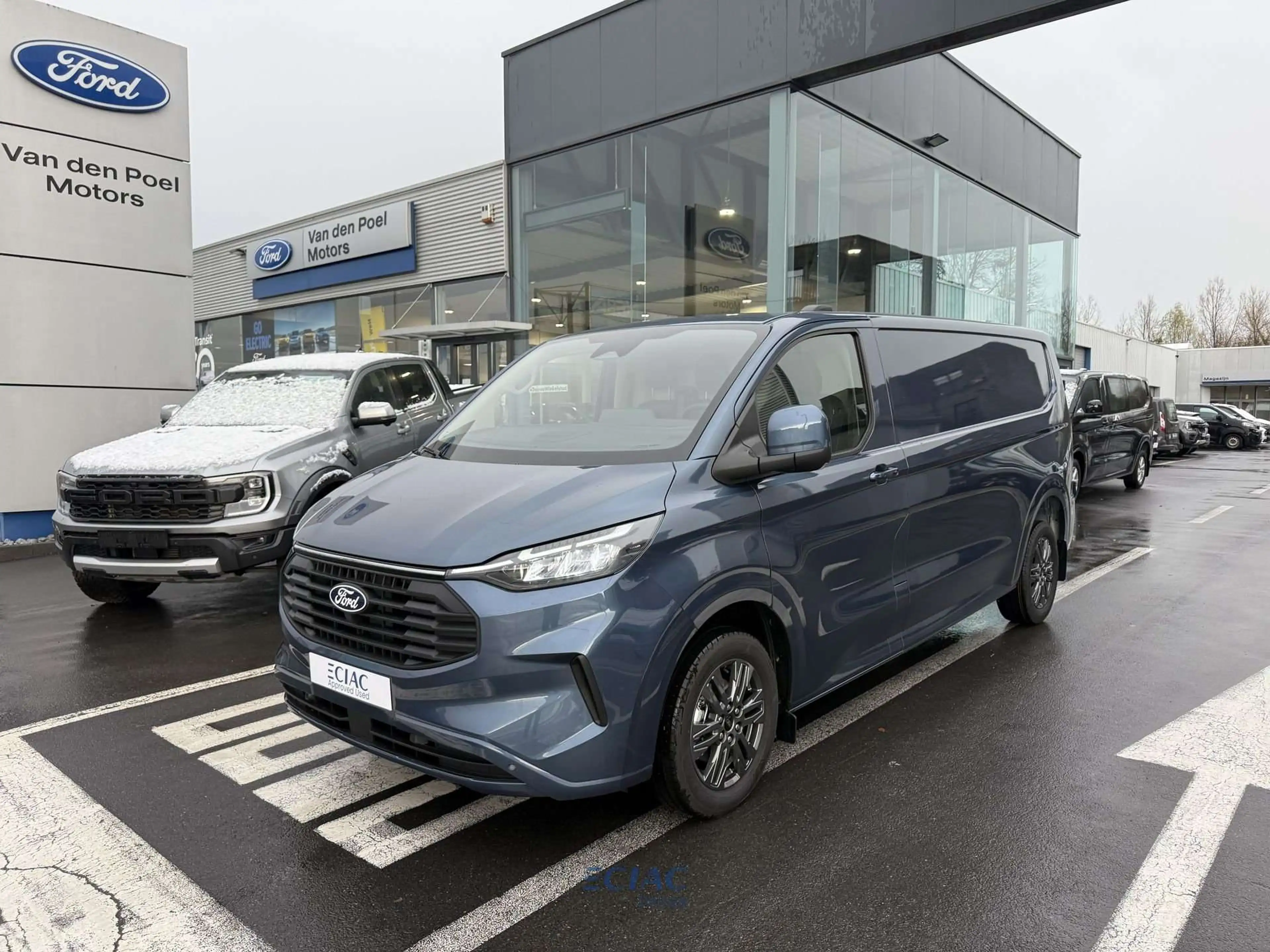 Ford Transit Custom 320L LWB Limited AUT -  Garantie tot 2029!!