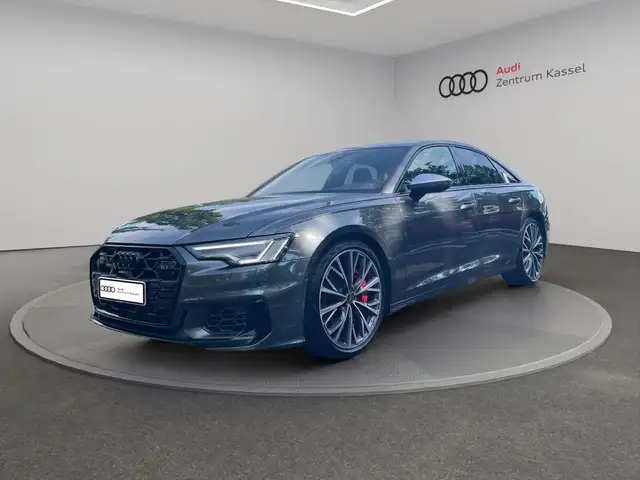 Audi S6 view 2