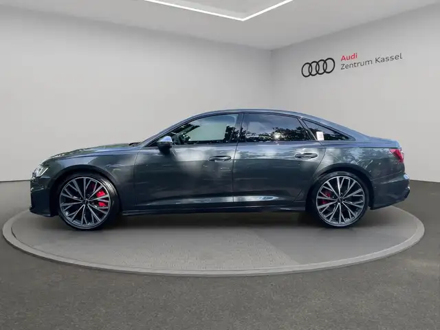 Audi S6 view 4