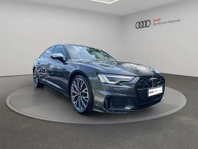 Audi S6 view 9