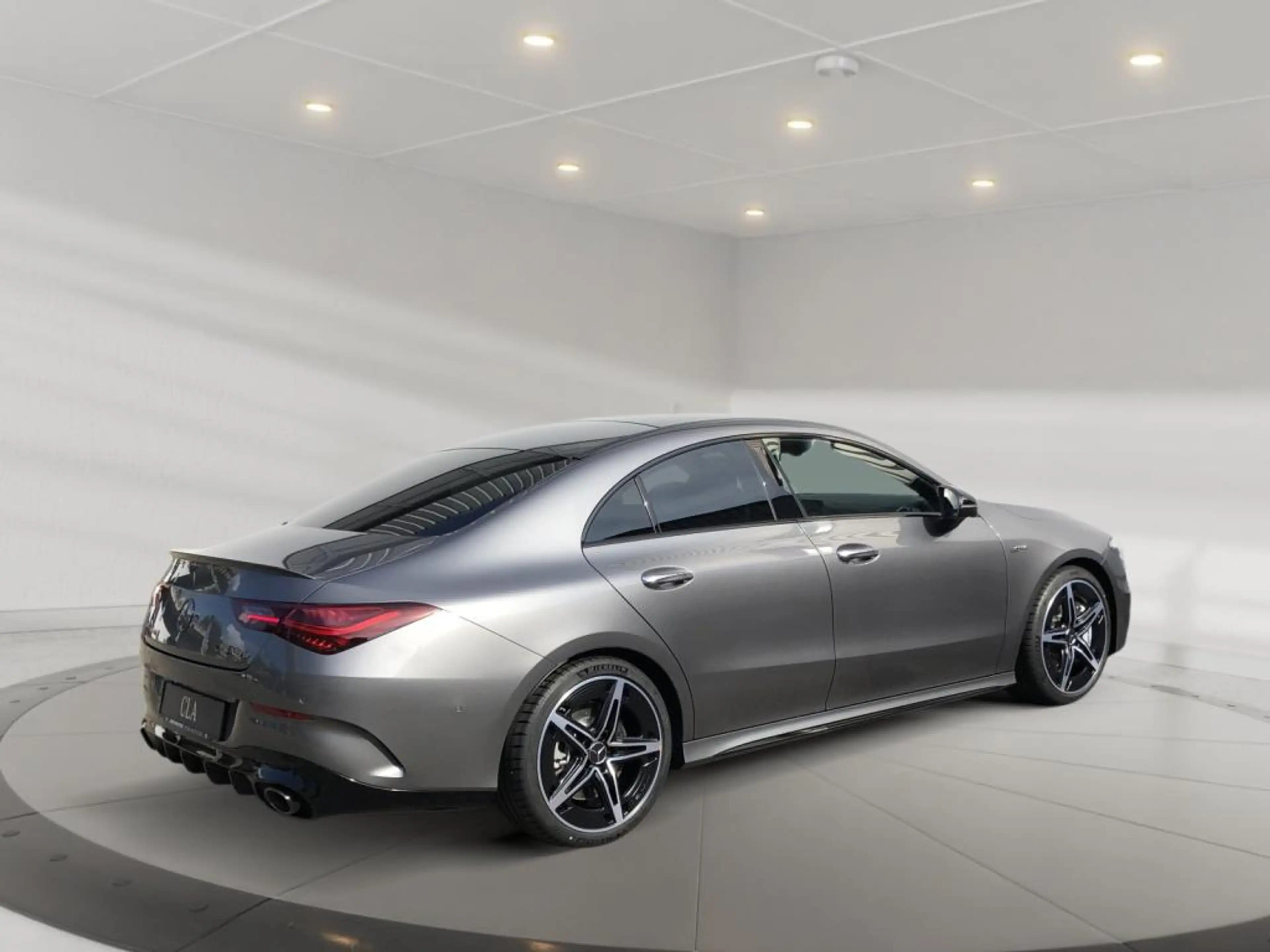 Mercedes-Benz CLA 35 AMG AMG CLA 35 4M Coupe +19Z+Night+Panorama — photo 4