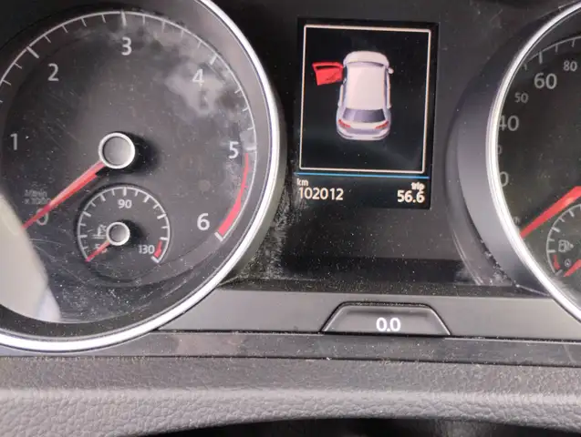 Volkswagen Golf view 10
