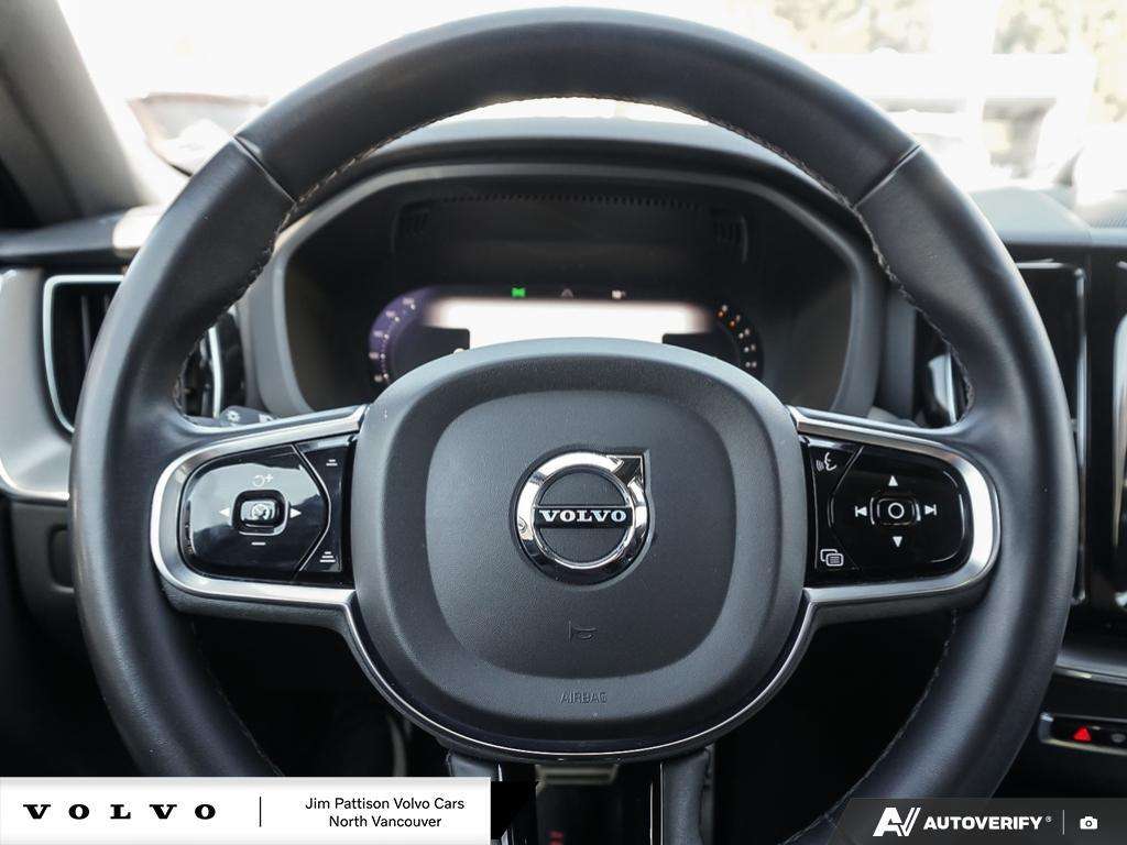 2022 Volvo XC60 B6 R-Design - Bowers Sounds/Sports design thumb 16