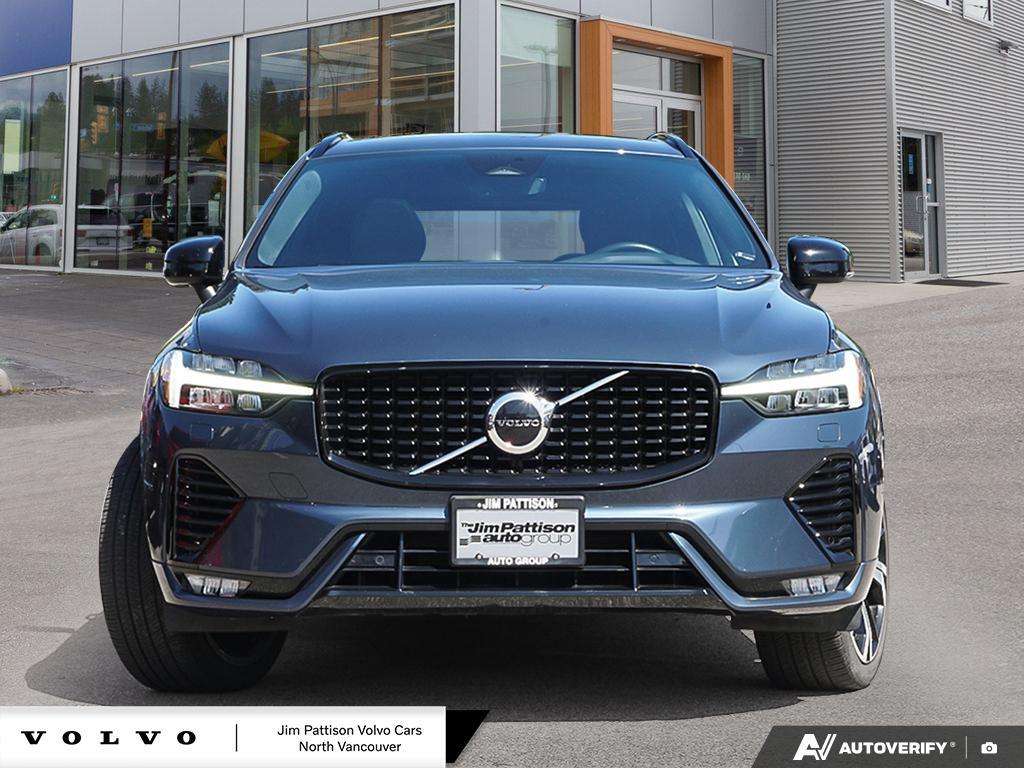 2022 Volvo XC60 B6 R-Design - Bowers Sounds/Sports design alt 2