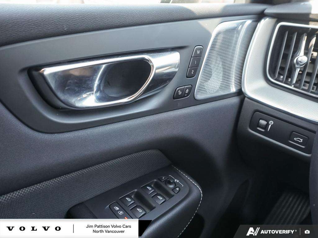2022 Volvo XC60 B6 R-Design - Bowers Sounds/Sports design thumb 20