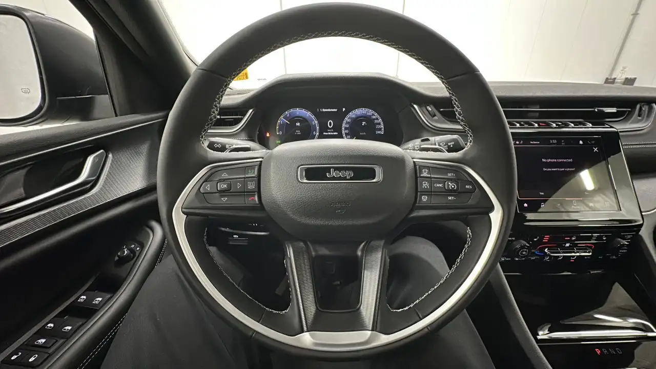 Jeep Grand Cherokee снимка Jeep Grand Cherokee