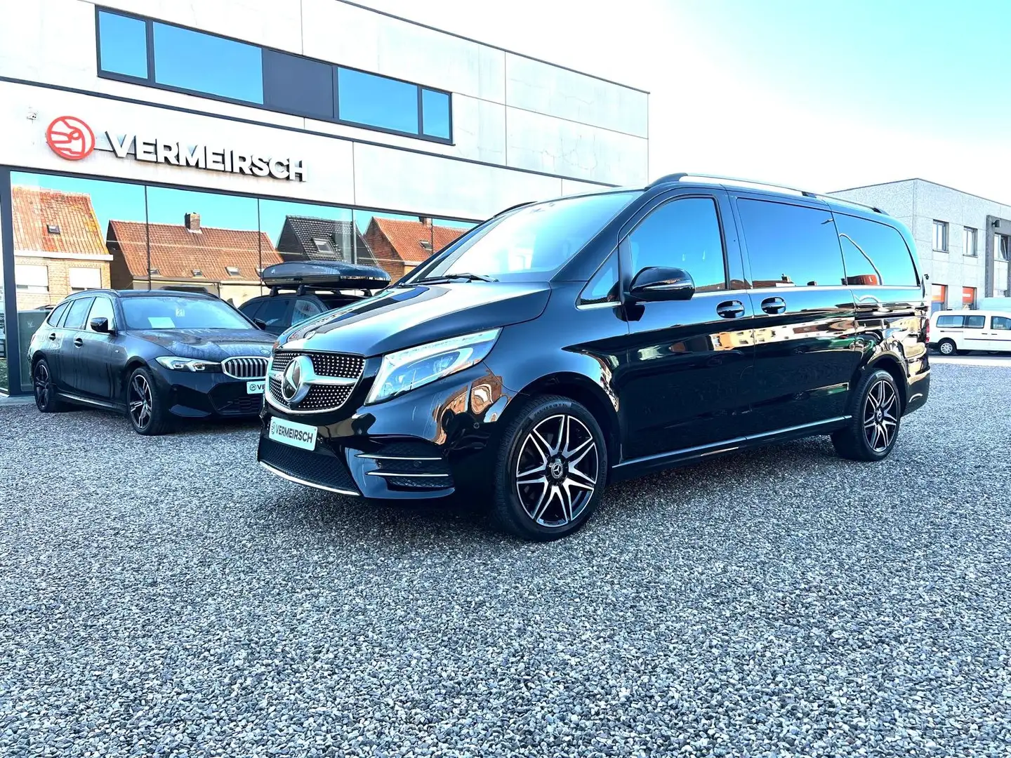 Mercedes-Benz V 300 d lang 9G-TRONIC Exclusive Edition*AMG LINE* BTW* Zwart - 1