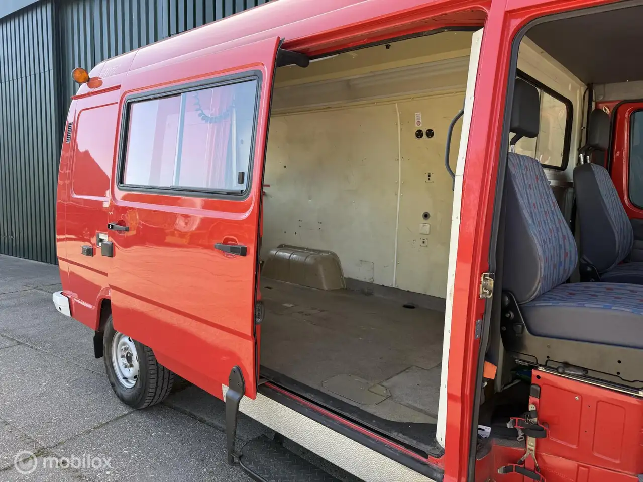 Mercedes-Benz T1 TN / 310D hoog G.V.W. lang/laag, foto 10