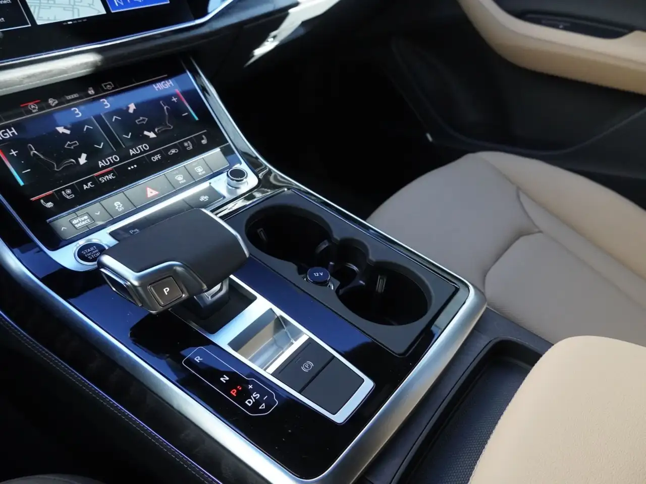 Audi Q7 снимка Audi Q7