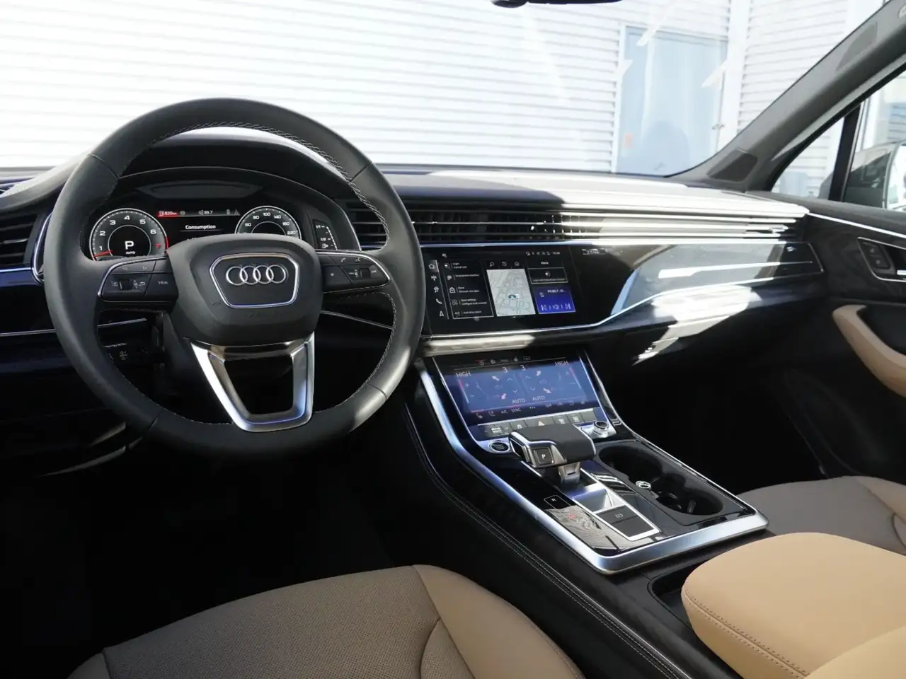 Audi Q7 снимка Audi Q7