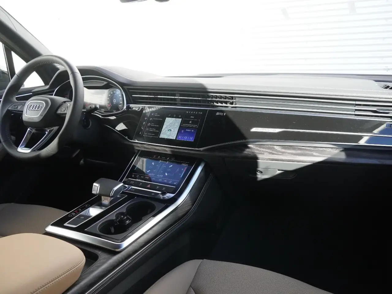 Audi Q7 снимка Audi Q7
