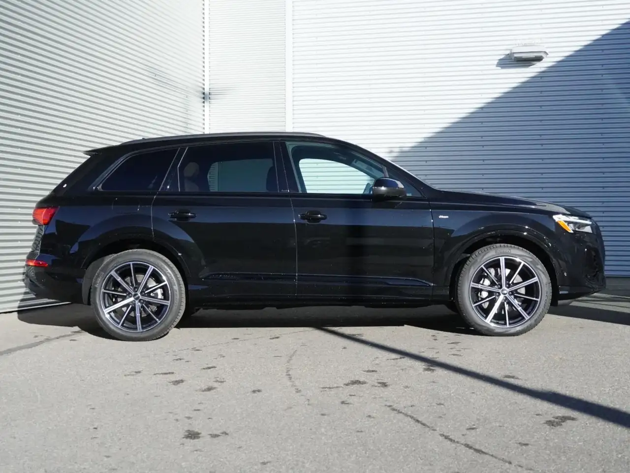 Audi Q7 снимка Audi Q7