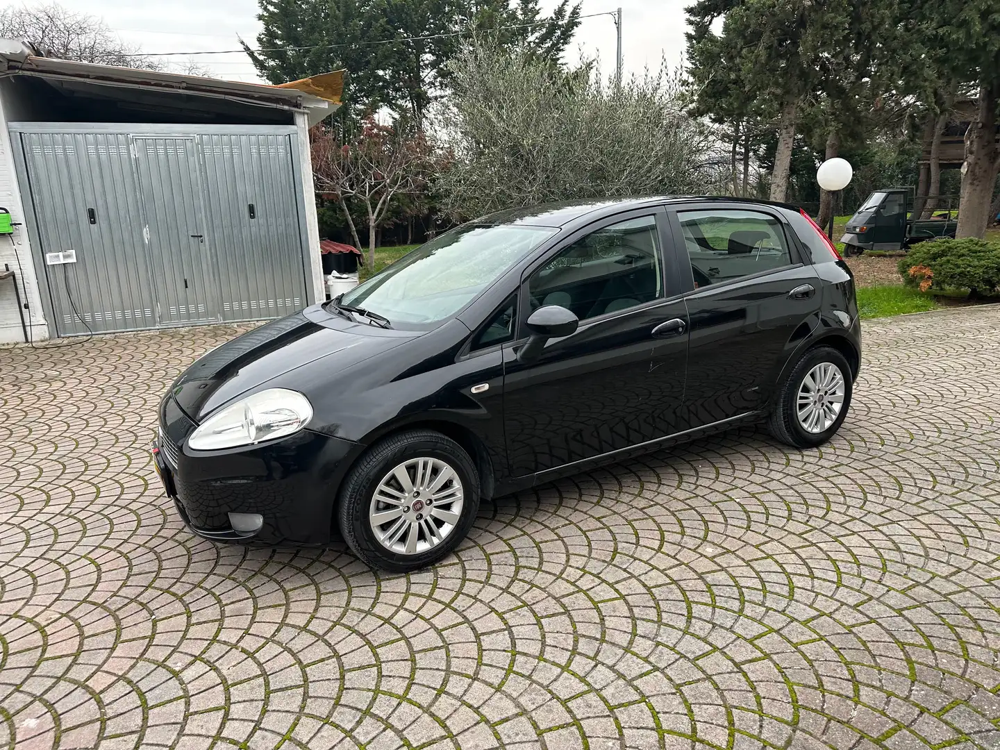 Fiat Punto 5p 1.3 mjt 16v Classic SOLO 130.000 KM PERMUTABILE Schwarz - 2