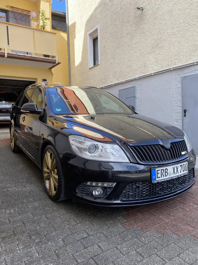 Skoda Octavia Combi 2.0 TSI DSG RS - 2