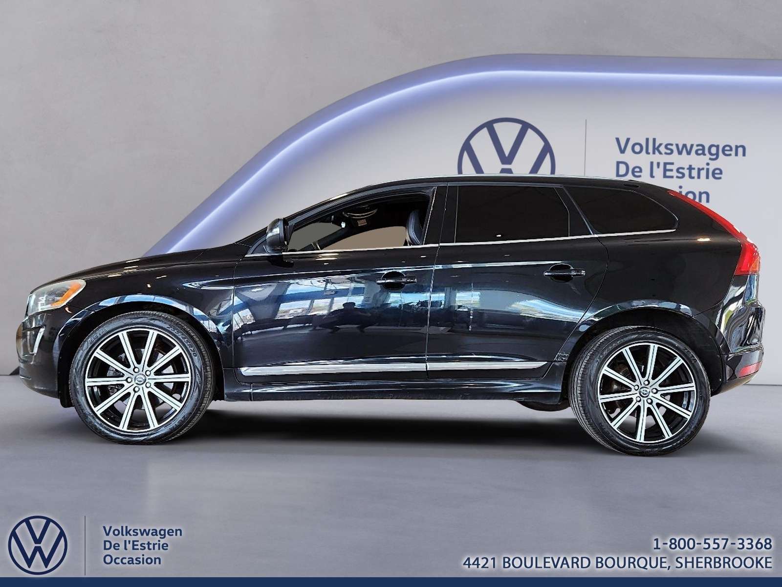 2015 Volvo XC60 AWD / 3.0 V6 /T6 PLATINUM / TOIT / CUIR /BLUETOOTH alt 5
