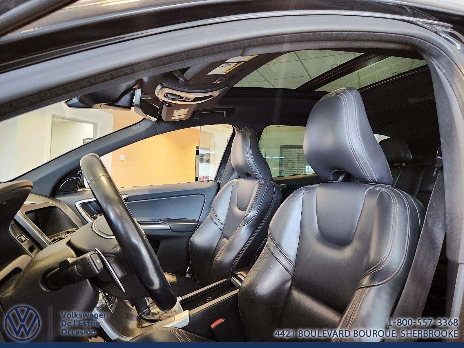 2015 Volvo XC60 AWD / 3.0 V6 /T6 PLATINUM / TOIT / CUIR /BLUETOOTH thumb 13