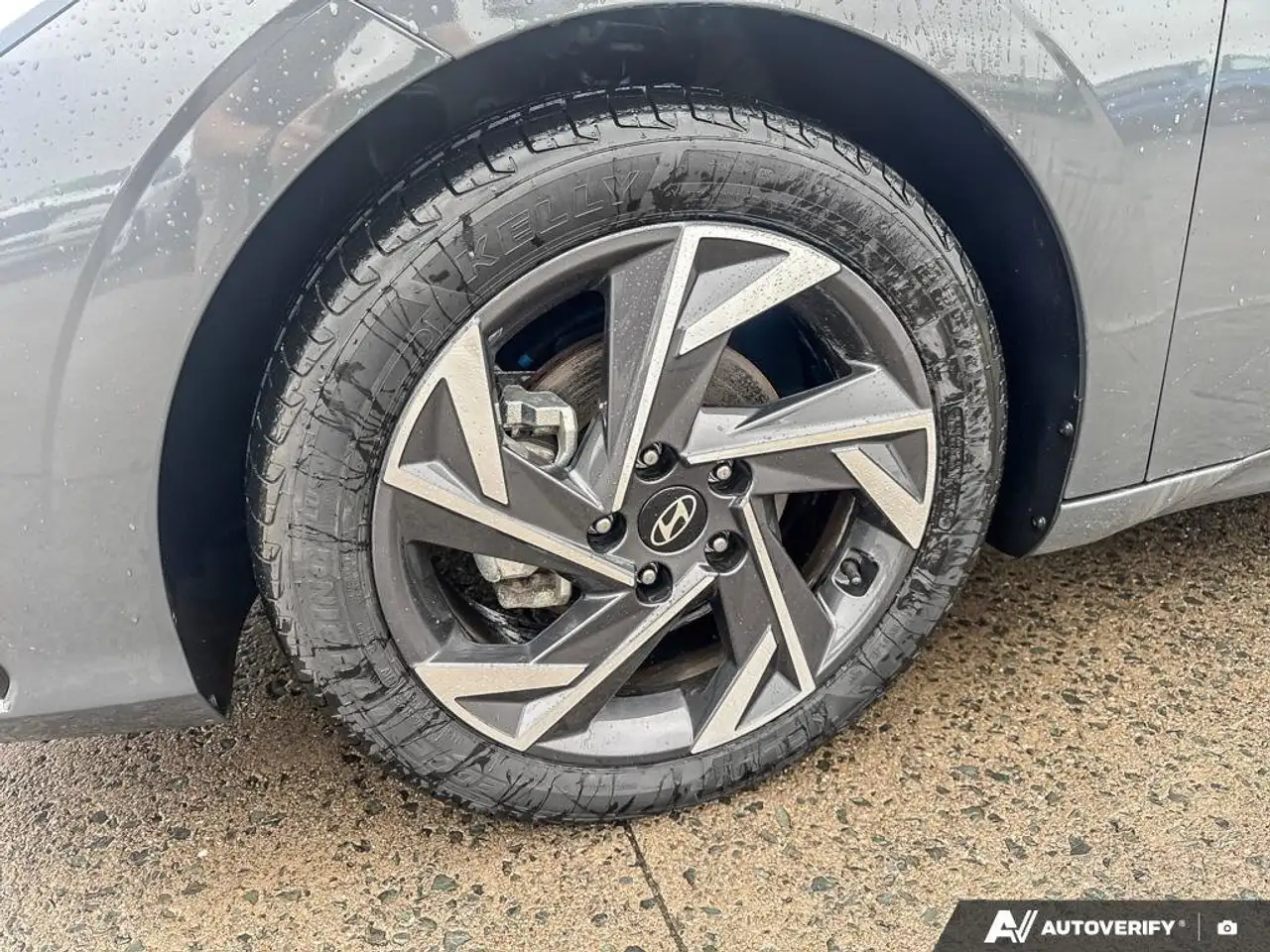Hyundai ELANTRA снимка Hyundai ELANTRA
