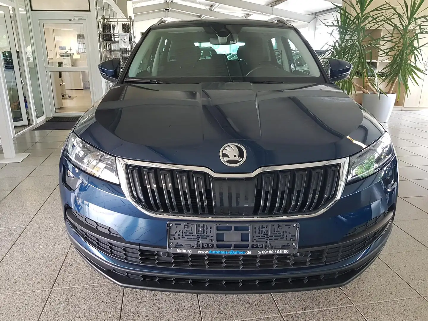 Skoda Karoq TSI SOLEIL Navi Kamera ACC Sitzheiz. PDC LED Blau - 2