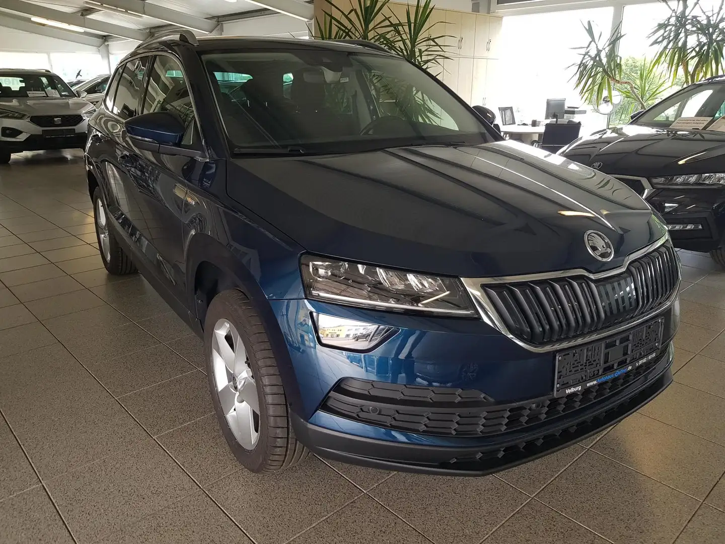 Skoda Karoq TSI SOLEIL Navi Kamera ACC Sitzheiz. PDC LED Blau - 1