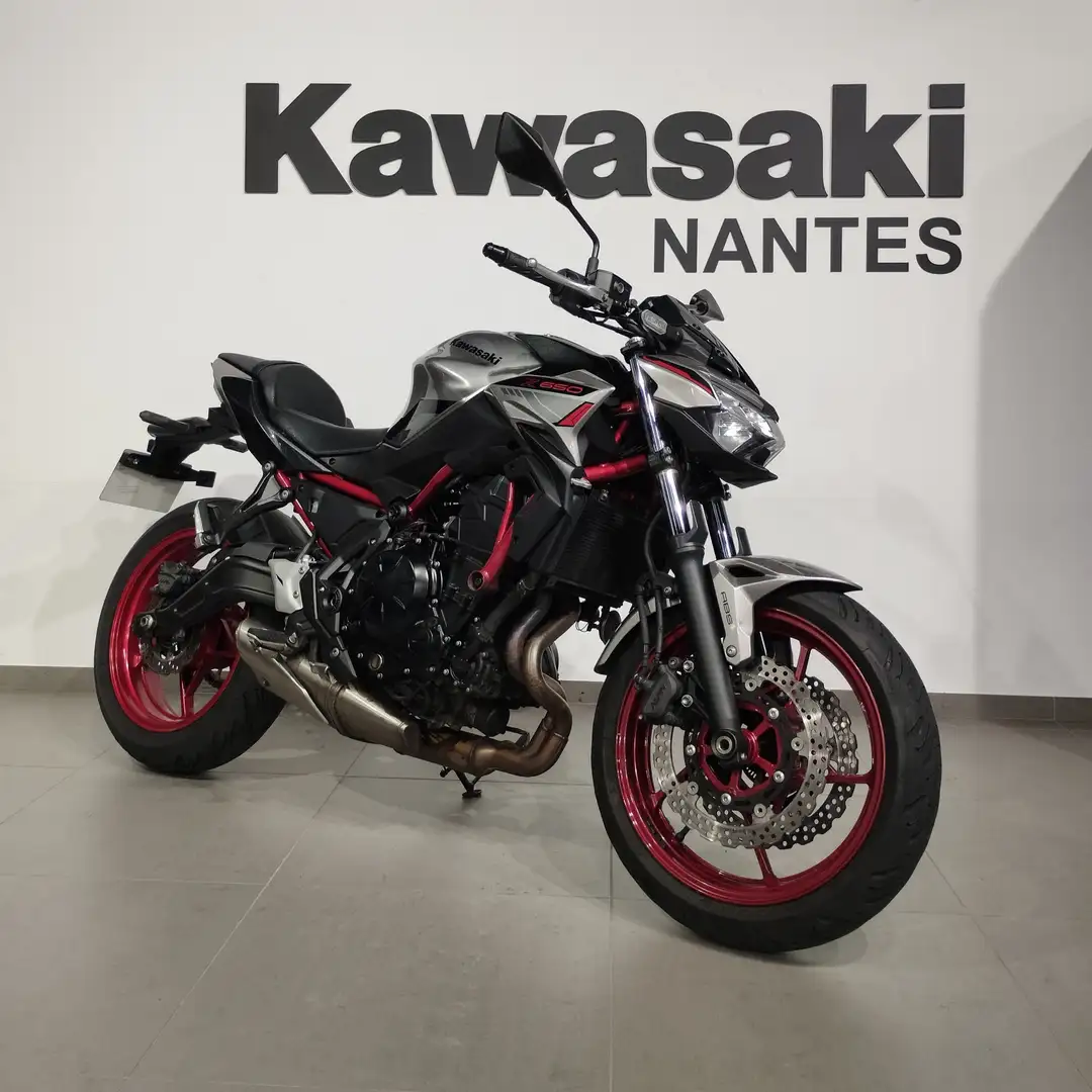 Kawasaki Z 650 Grau - 1