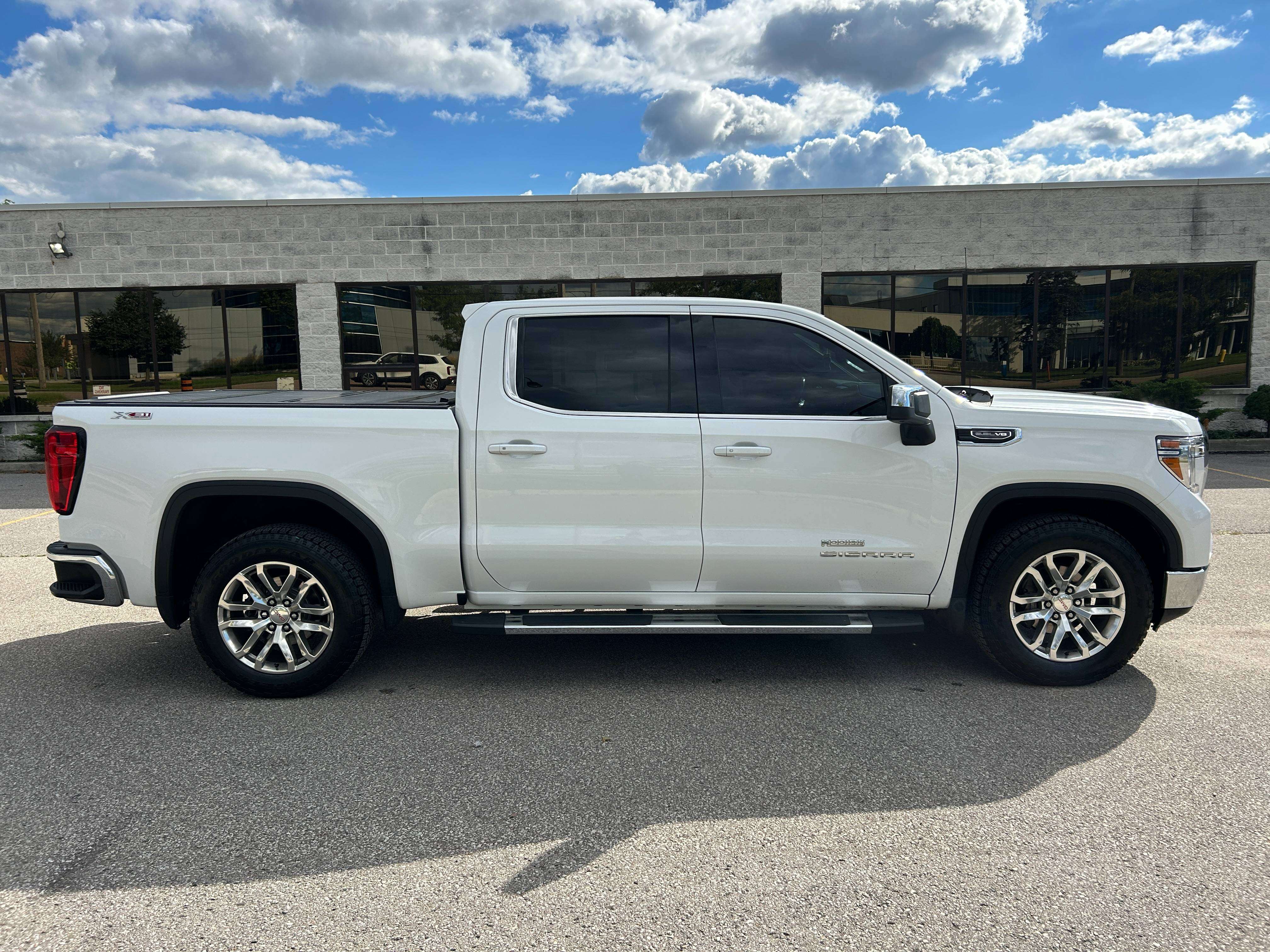 2019 GMC Sierra 1500 SLE KODIAK X31 Crew Cab 5.3L, 4x4, 1-Owner, CERT.! — снимка 1