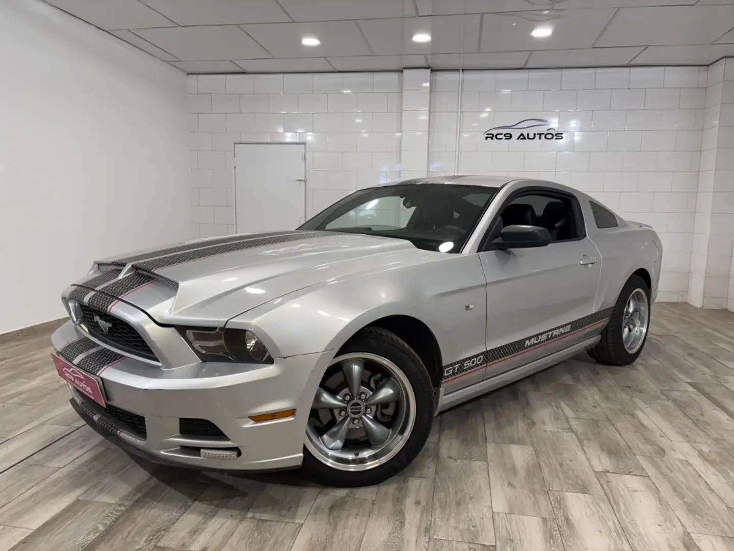 Ford Mustang 3.7 V6 Aut. Gris - 1