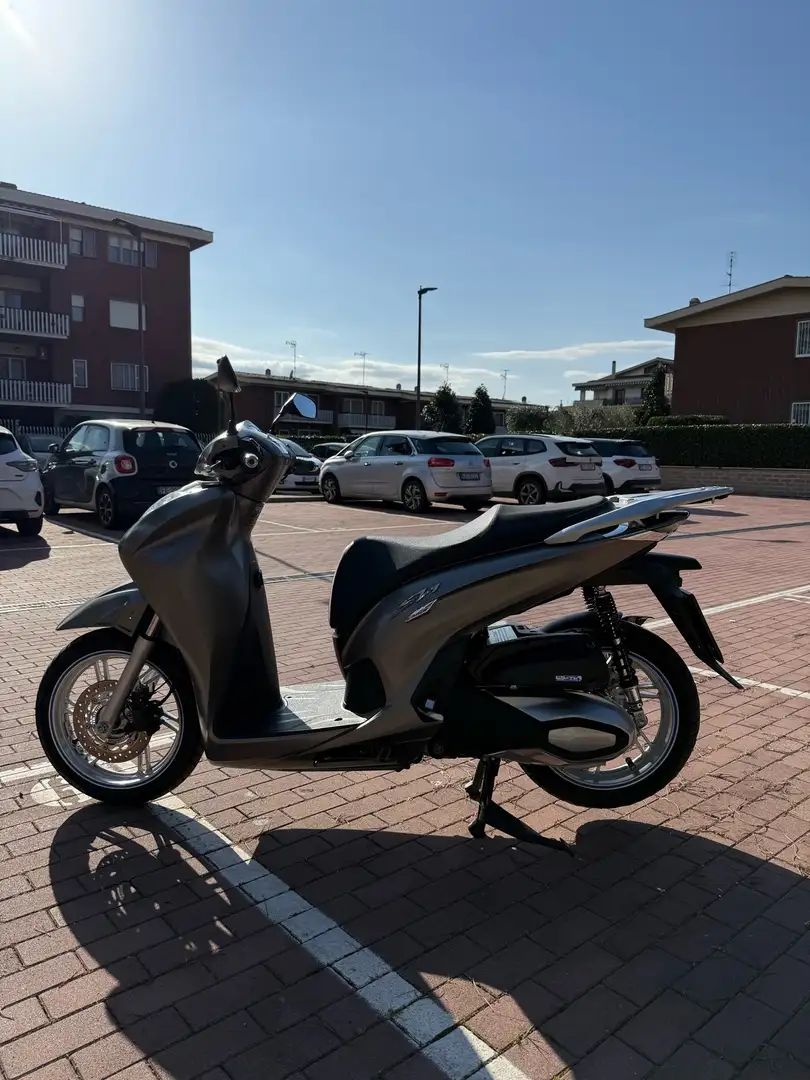Honda SH 350i - 2
