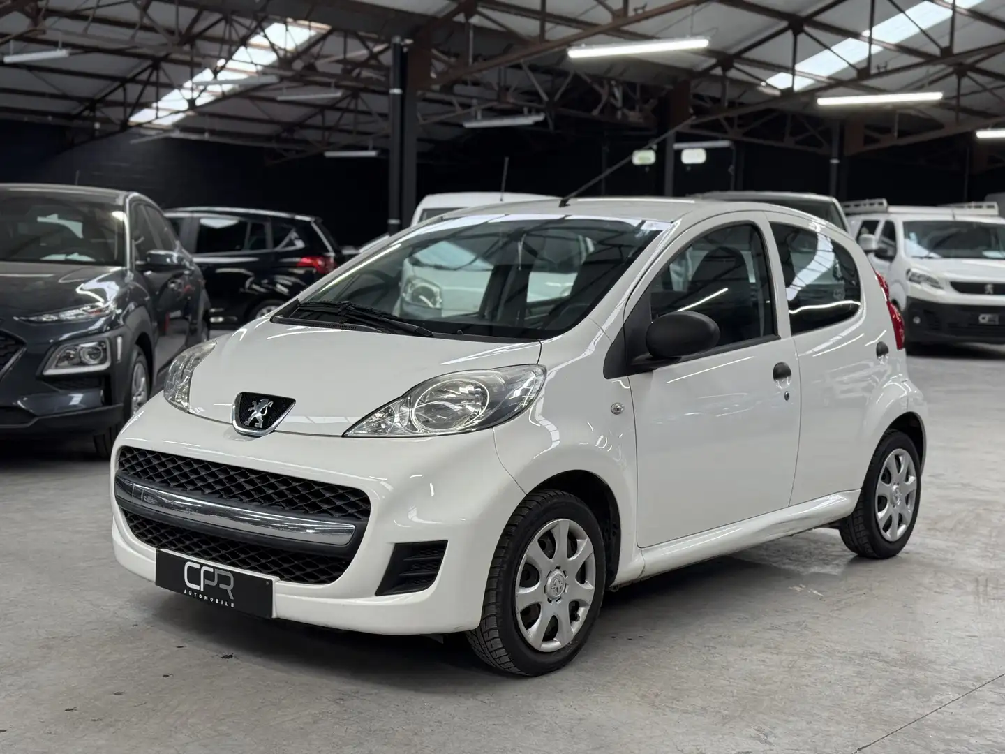 Peugeot 107 1.0 i * 5 PORTES * 2 CLES * PROPRE Wit - 1