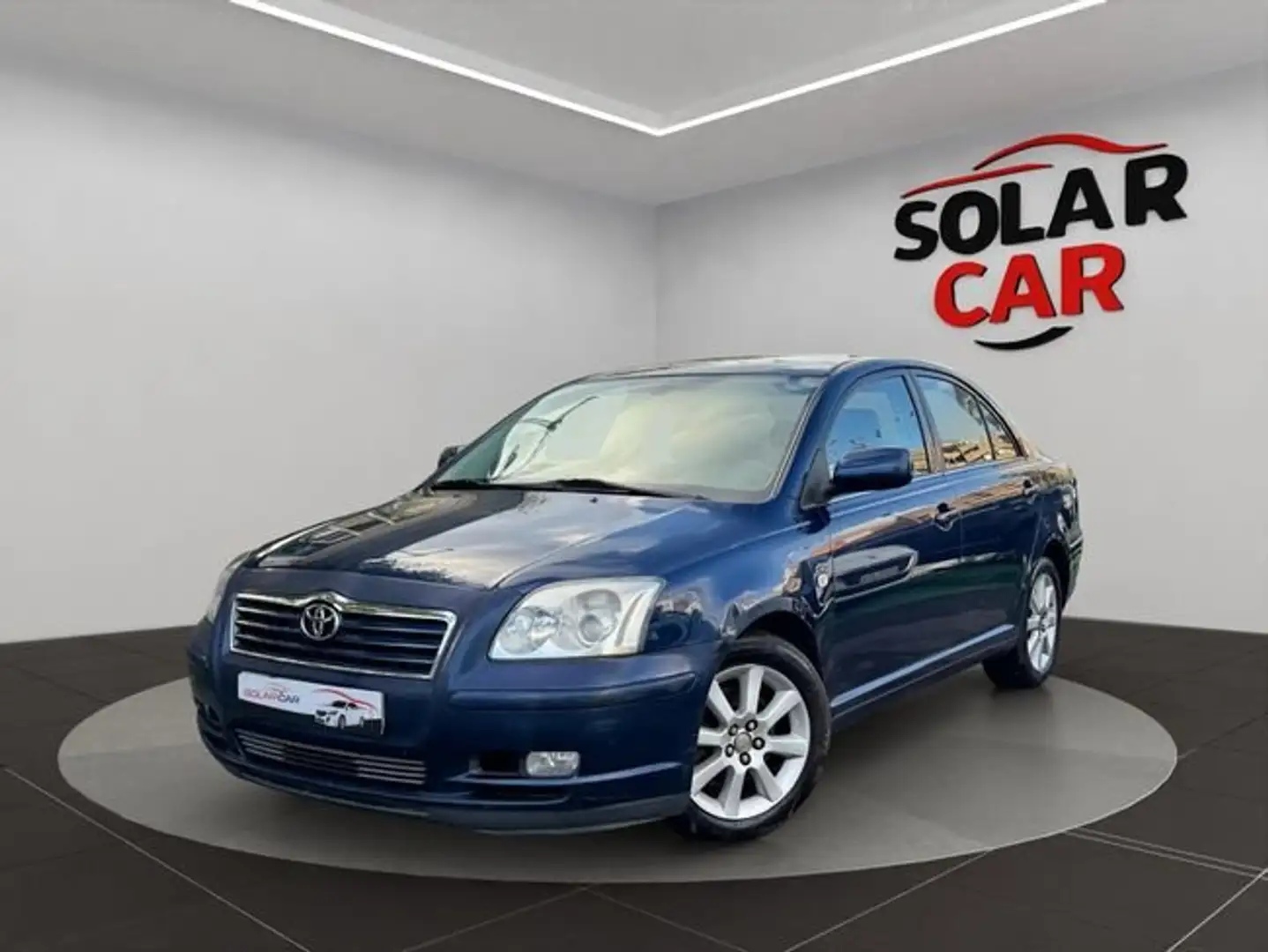 Toyota Avensis Sedán 2.0 D-4D Executive Azul - 1