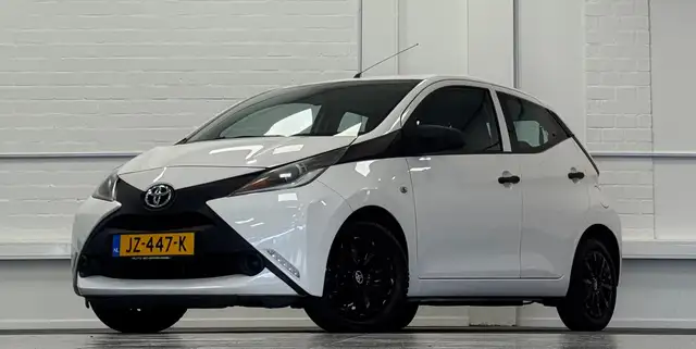Toyota Aygo 1.0 VVT-i x-now Airco Mooi! Garantie Nieuwe APK