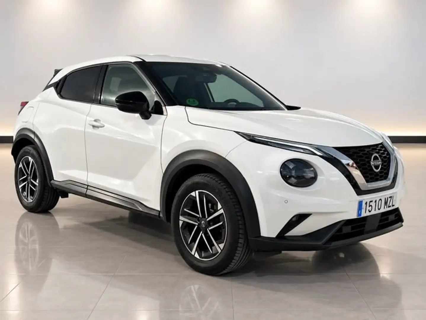 Nissan Juke 1.0 DIG-T N-Connecta 4x2 DCT 7 84kW Blanco - 1