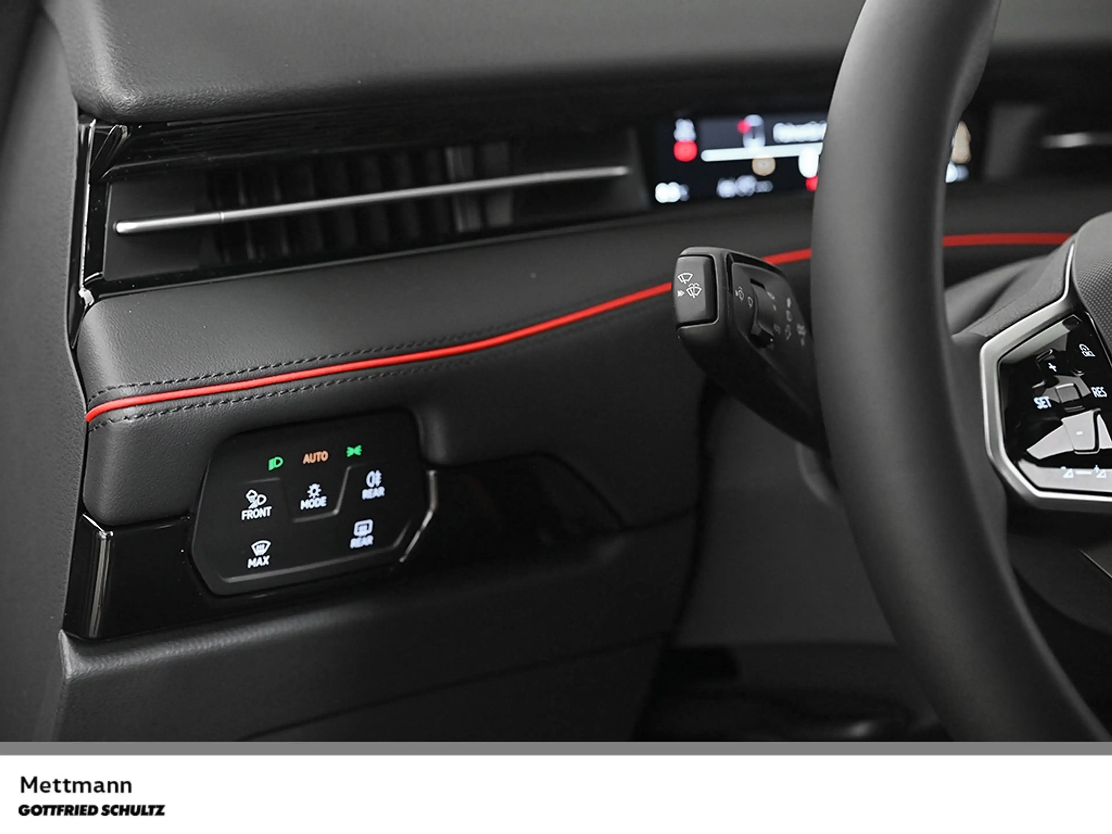 Volkswagen ID.7 GTX 4X4 SHZ NAV IQ RFK DCC AHK WP WKR PANO — photo 10