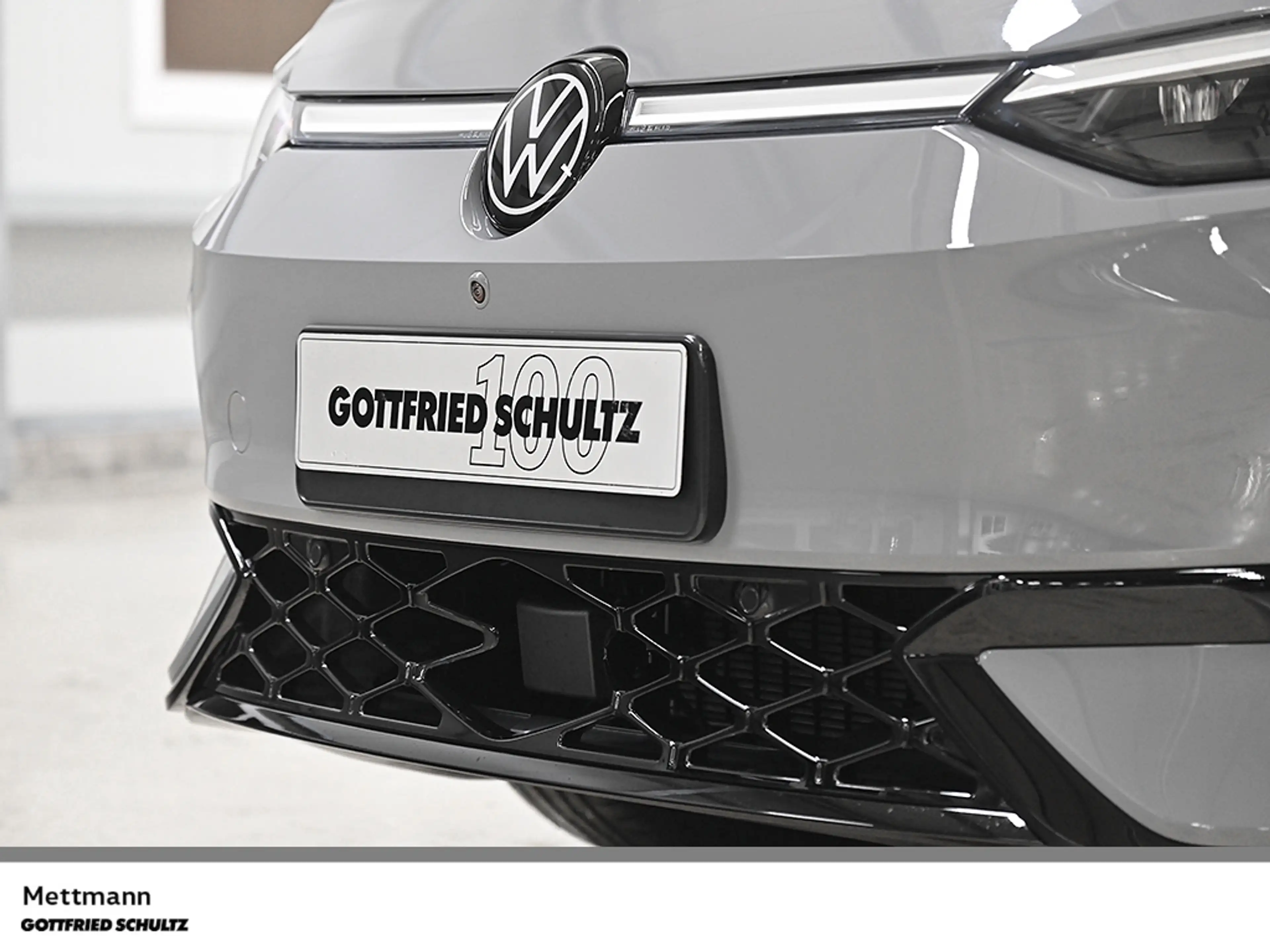Volkswagen ID.7 GTX 4X4 SHZ NAV IQ RFK DCC AHK WP WKR PANO — photo 6